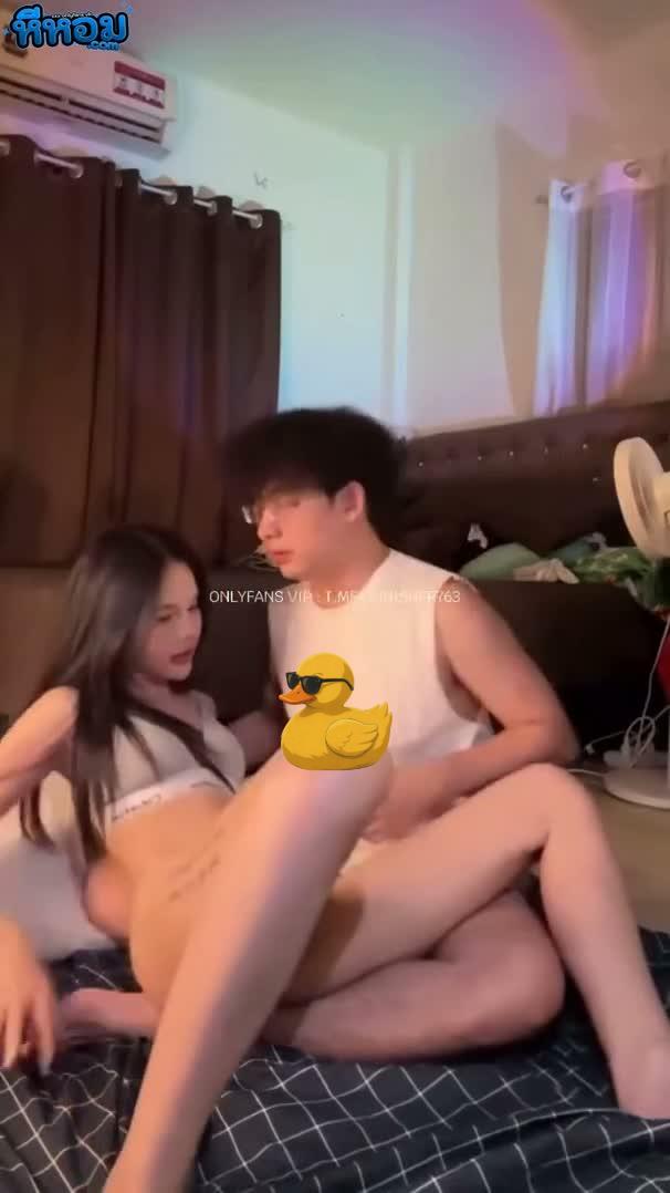 xxxโอลี่กิ๊กไทย นางน้อยอากิ Akijun วัยรุ่นดาวโป๊ไทยที่ยิ่งโตยิ่งน่าเย็ด ตั้งกล้องหน้ากระจกแล้วให้ผัวยกสะโพกแล้วเย็ดสด สีหน้าหญิงน้อยได้อารมณ์มาก บิ้วอารมณ์เก่งที่สุดๆ