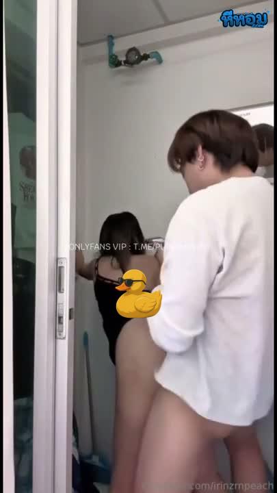 คลิปหลุดโอนลี่แฟน irinzrnpeach ยอดหญิงน้อยไอริน สาวไทยหุ่นเอ็กซ์ๆ มาลากเย็ดกันอย่างที่สุดมัน ขย่มควยลีลาอย่างโคตรยอด เอวโครตแจ่มแบบเด็ดๆ ซอยหีลีลาอย่างฟินโคตร บีบนมอย่างแจ่มเอวเด็ดๆ