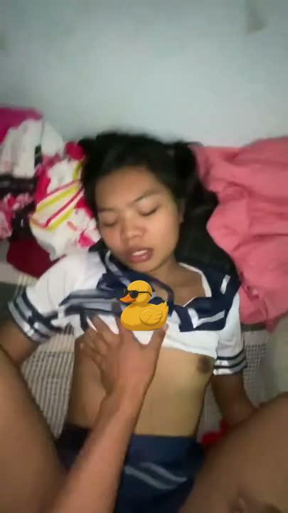 คลิปหลุดนักเรียน น้องอิสานใส่ชุดคอสเพลย์นักเรียนญี่ปุ่น ผัวเด้าสะยับ